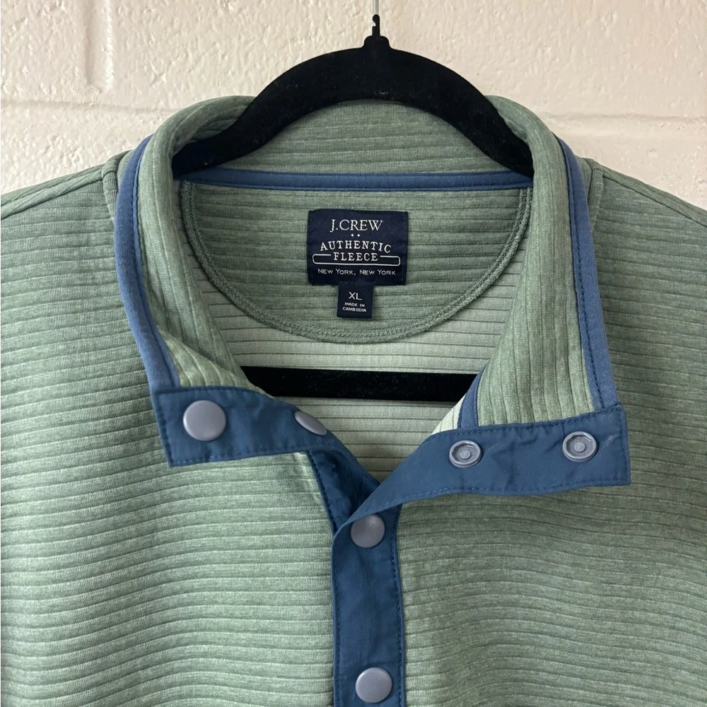 J.Crew Green Snap Button Henley Fleece Pullover Size XL - Picture 2 of 4